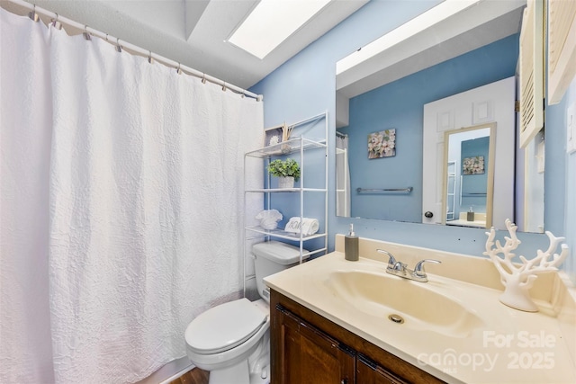 1670 Robins Nest Ct Unit D, Gastonia, NC 28054 - full bath with vanity and a shower with shower curtain