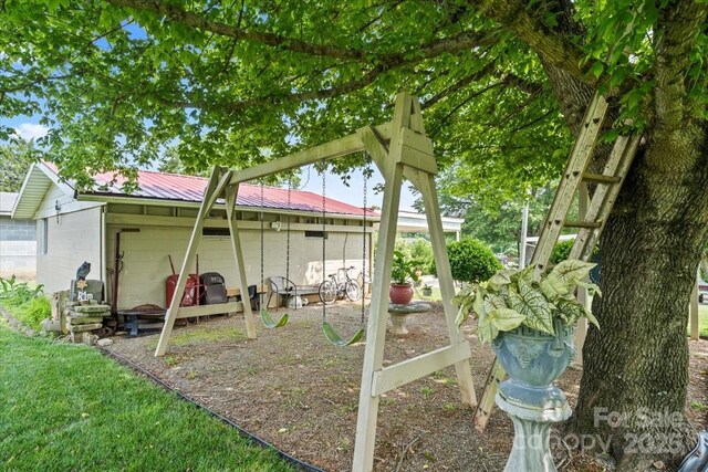 1627 33rd Ave NE, Hickory, NC 28601 - view of yard