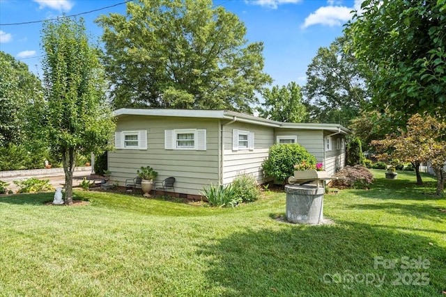 1627 33rd Ave NE, Hickory, NC 28601 - view of property exterior with a yard
