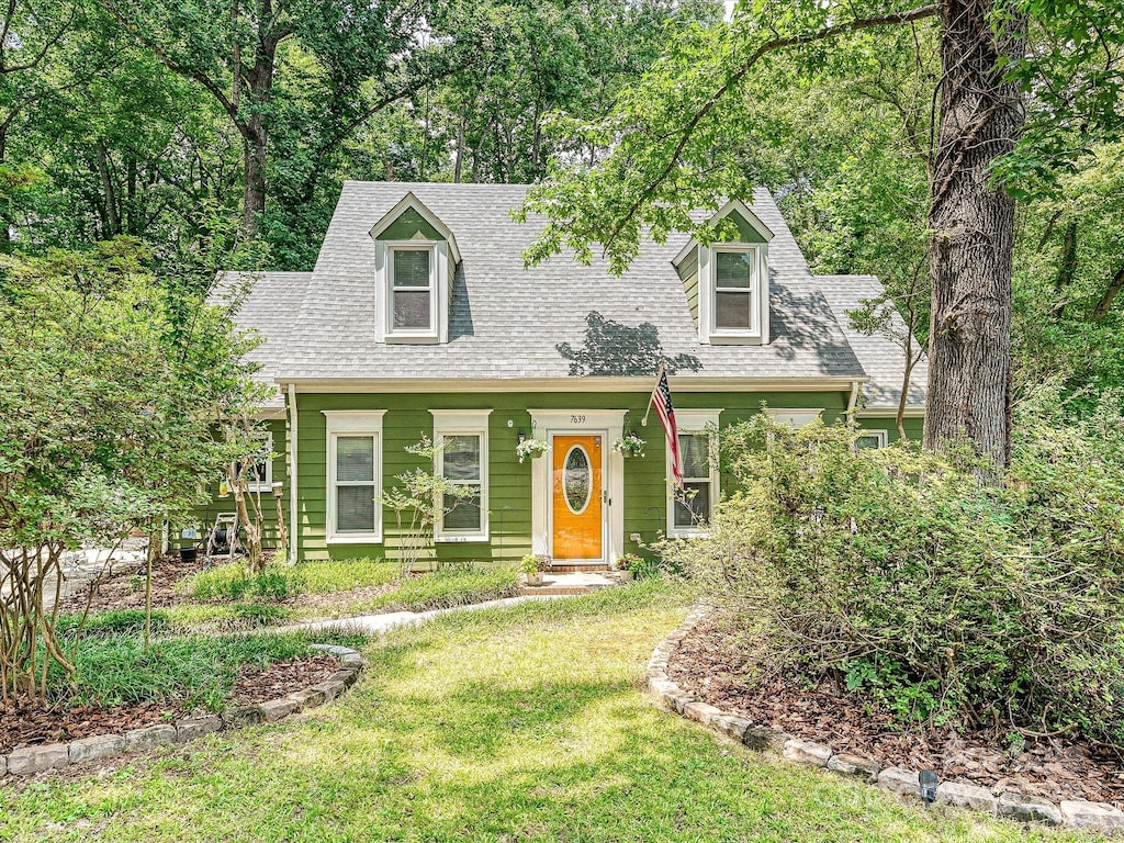 7639 Winterset Dr, Charlotte, NC 28270 - photo 1