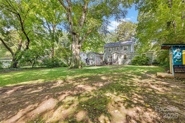 2034 Lanier Ave, Charlotte, NC 28205 - view of grassy yard