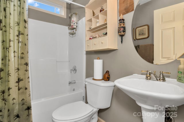 16 Sunview Cir, Arden, NC 28704 - full bathroom with shower / bath combination with curtain and toilet
