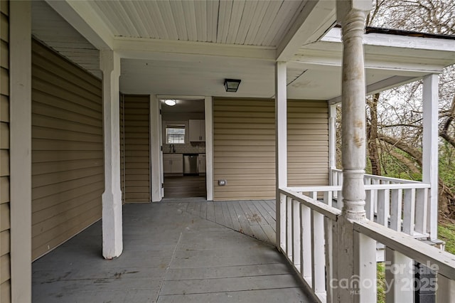 613 E Liberty St, Salisbury, NC 28144 - porch featuring a sink