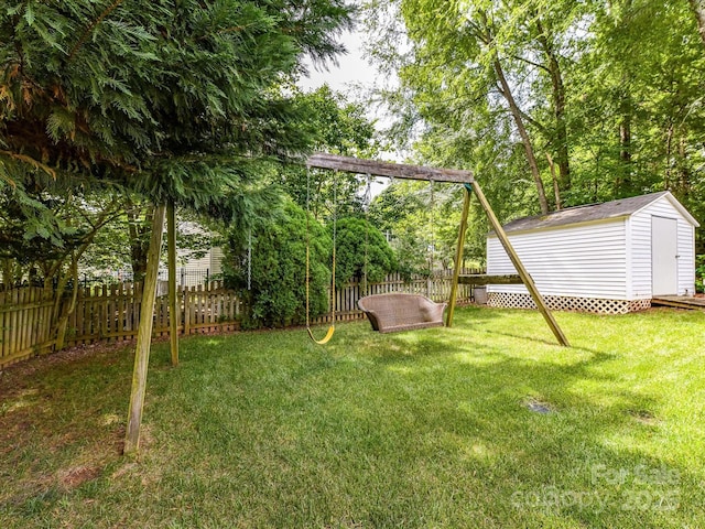 3533 Weddington Ridge Ln, Matthews, NC 28105 - fenced backyard featuring a shed