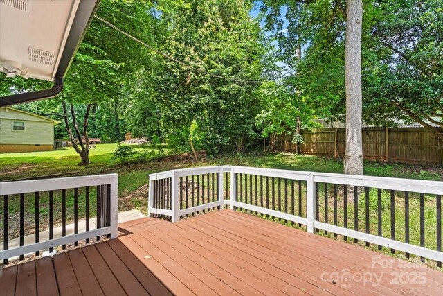 10514 Harbor Dr, Charlotte, NC 28214 - view of wooden terrace