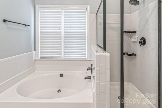 10418 Pullengreen Dr, Charlotte, NC 28277 - full bath featuring a shower stall, a garden tub, and plenty of natural light