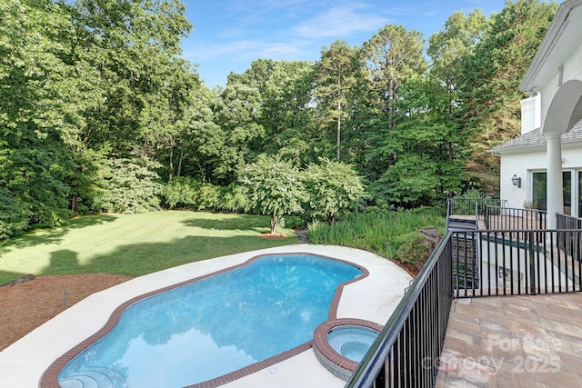7912 Baltusrol Ln, Charlotte, NC 28210 - swimming pool with an in-ground hot tub, a yard, and a patio area