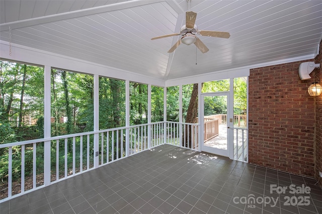 10408 Hadleigh Pl, Charlotte, NC 28210 - unfurnished sunroom with ceiling fan