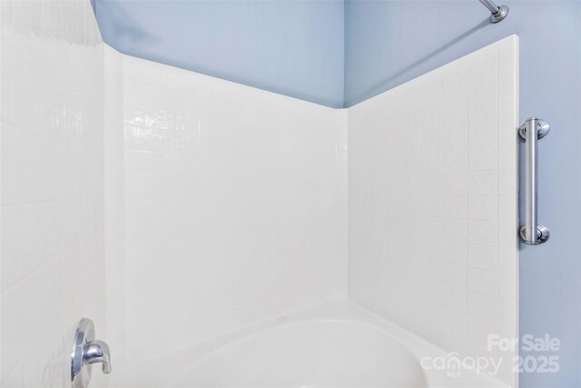 448 River Park Rd, Belmont, NC 28012 - full bathroom featuring shower / washtub combination