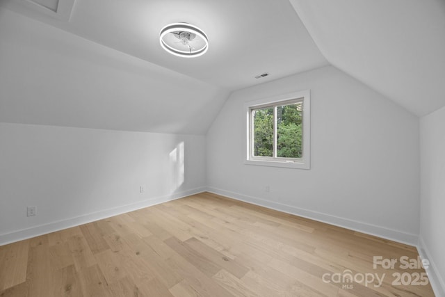 6501 Piney Path Rd, Charlotte, NC 28212 - bonus room featuring lofted ceiling and light wood-style floors