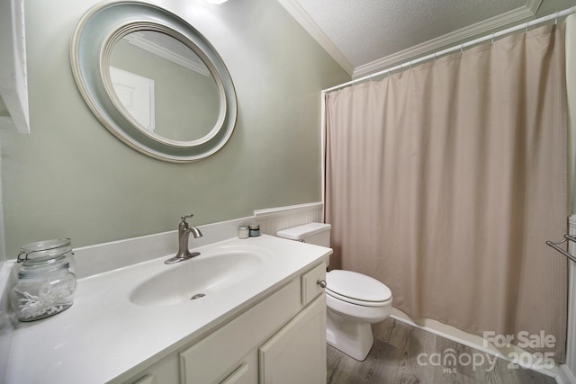 1003 Cranberry Cir, Fort Mill, SC 29715 - full bathroom with vanity, ornamental molding, wood finished floors, a textured ceiling, and curtained shower