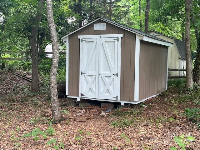 11021 Scrimshaw Ln, Charlotte, NC 28215 - view of shed