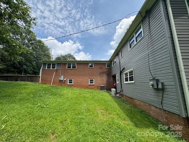 2116 Dana Pl, Shelby, NC 28152 - back of house featuring a yard