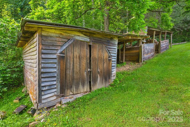2428 Hamburg Rd, Mars Hill, NC 28754 - view of shed with a forest view