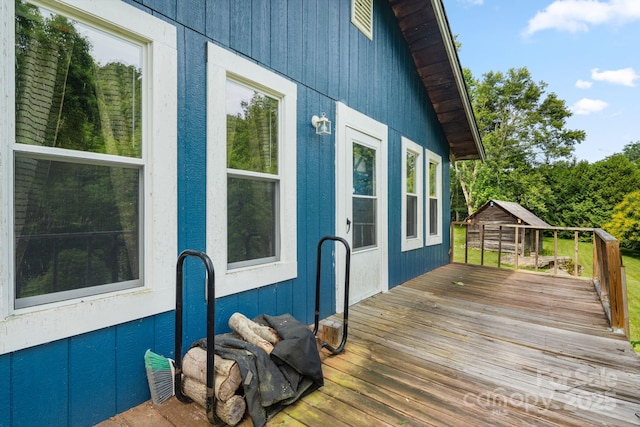 2428 Hamburg Rd, Mars Hill, NC 28754 - view of wooden deck