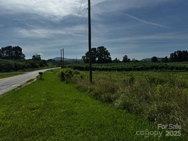 527 Laughter Rd Unit 1, Hendersonville, NC 28792