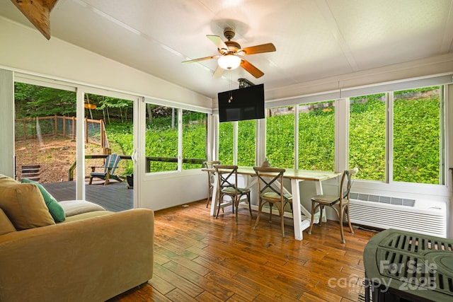 1980 Old Murray Rd, Mars Hill, NC 28754 - sunroom / solarium featuring a ceiling fan and vaulted ceiling