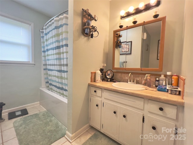 803 Bannon Pl, Lenoir, NC 28645 - bathroom featuring vanity, tile patterned floors, and shower / tub combo