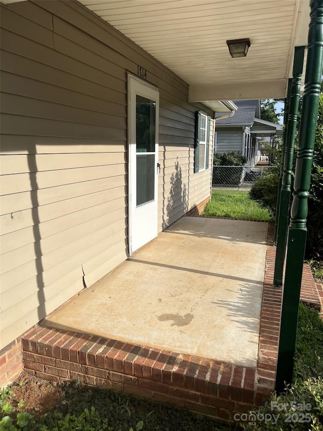 1714 Maribel Ave, Charlotte, NC 28216 - view of porch