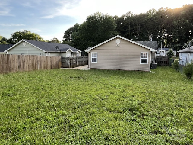 1714 Maribel Ave, Charlotte, NC 28216 - view of fenced backyard