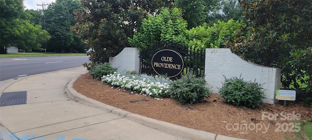 7017 Knightswood Dr, Charlotte, NC 28226 - photo 2