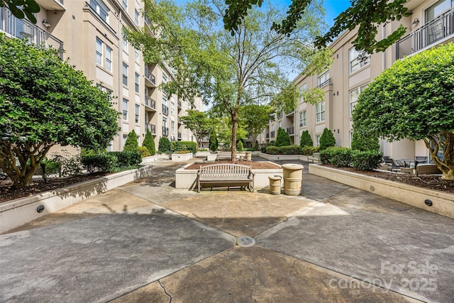 1315 E Blvd Unit 321, Charlotte, NC 28203 - view of home's community featuring a residential view
