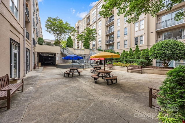 1315 E Blvd Unit 321, Charlotte, NC 28203 - view of patio / terrace
