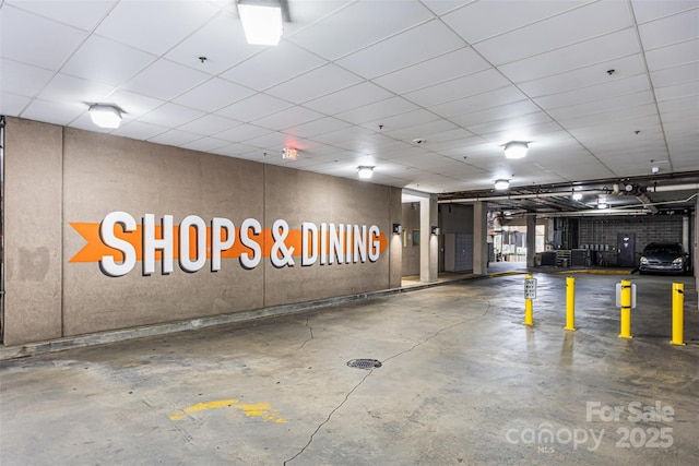 1315 E Blvd Unit 321, Charlotte, NC 28203 - view of parking deck