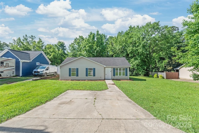 425 Austin Dr, Charlotte, NC 28213 - photo 26