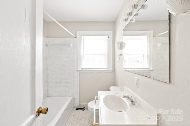 2722 Eastway Dr, Charlotte, NC 28205 - bathroom featuring vanity and shower / bath combination