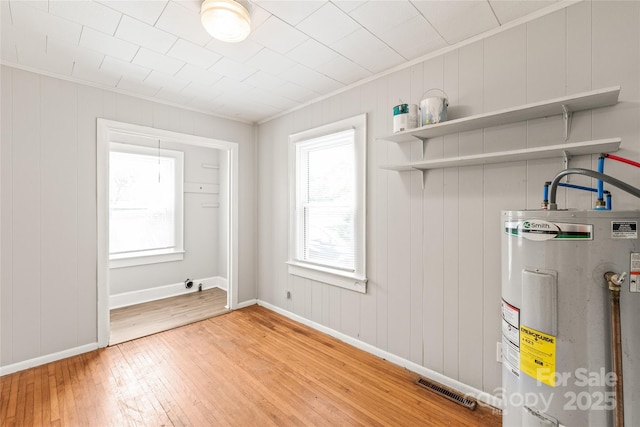 2722 Eastway Dr, Charlotte, NC 28205 - utility room featuring water heater