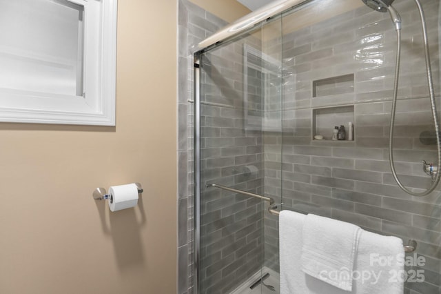4 Sourwood Ln E, Asheville, NC 28805 - bathroom featuring a shower stall