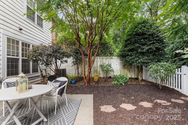 4442 Coventry Row Ct, Charlotte, NC 28270 - fenced backyard featuring a patio area