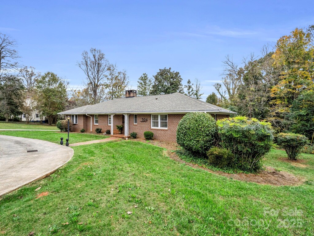 504 N Washington St, Rutherfordton, NC 28139 - photo 1