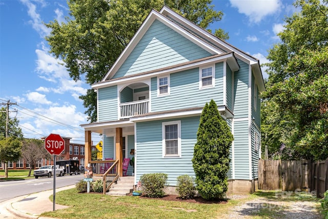 501 Mercury St, Charlotte, NC 28205 - view of front facade with covered porch and a balcony