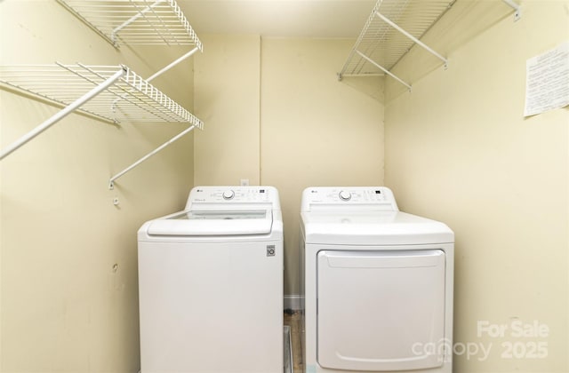 501 Mercury St, Charlotte, NC 28205 - laundry area featuring separate washer and dryer