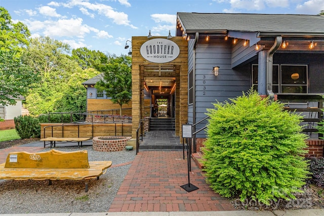 501 Mercury St, Charlotte, NC 28205 - entrance to property