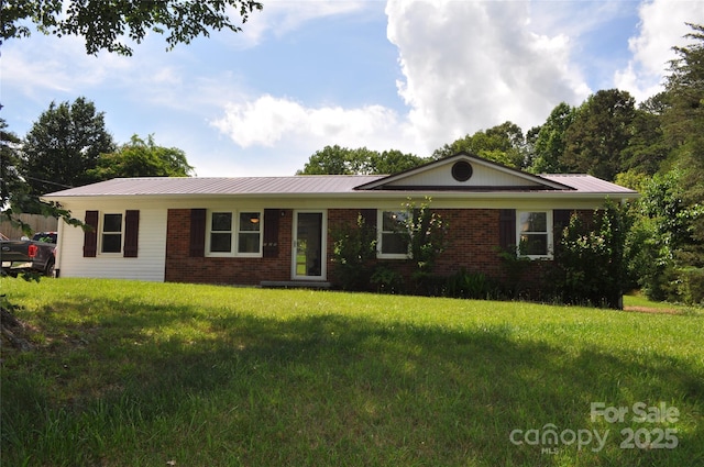 125 Heritage View Rd, Hickory, NC 28601 - ranch-style house with brick siding, a front lawn, and a metal roof