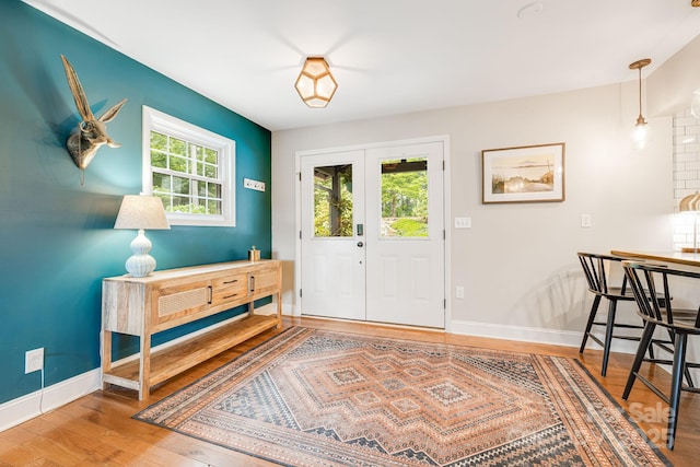 90 Reed Rd, Asheville, NC 28805 - foyer with wood finished floors and baseboards