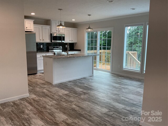 126 Zircon Dr, Statesville, NC 28625 - photo 2