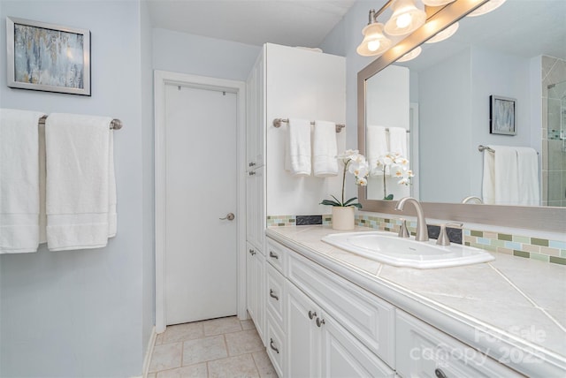 4725 Rounding Run Rd, Charlotte, NC 28277 - full bath featuring vanity and tiled shower