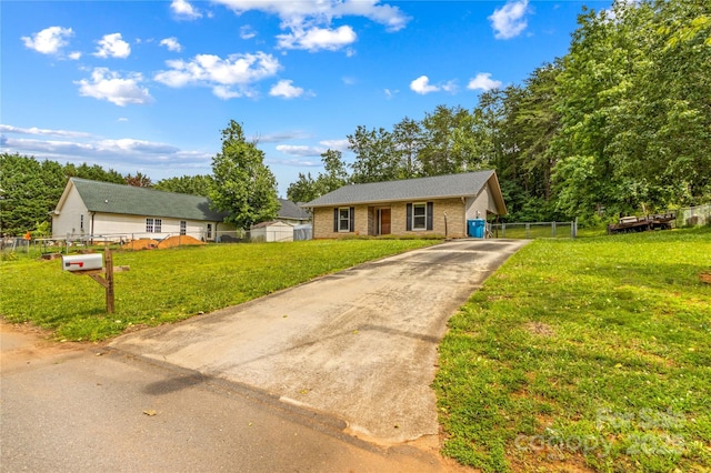 428 Mountview Dr, Mocksville, NC 27028 - ranch-style home featuring brick siding and driveway