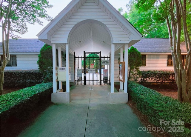 10105 Reindeer Way Ln, Charlotte, NC 28216 - photo 3