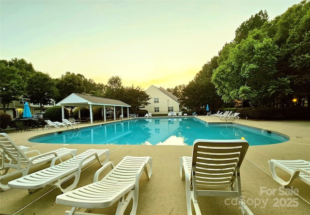 10105 Reindeer Way Ln, Charlotte, NC 28216 - photo 2