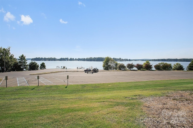 347 Bayberry Creek Cir, Mooresville, NC 28117 - view of grassy yard featuring a water view
