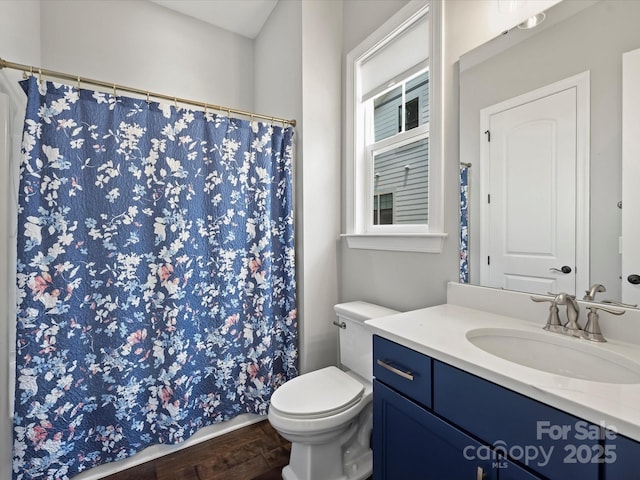 822 River Oaks Ln, Charlotte, NC 28226 - full bathroom featuring vanity, wood finished floors, and curtained shower