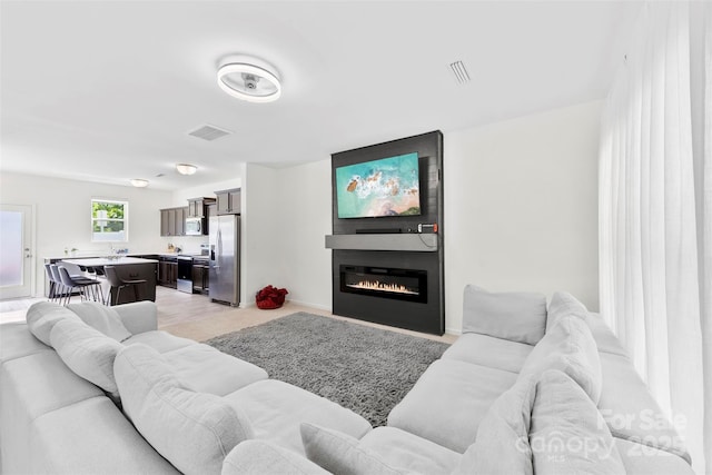 1101 Plaza Walk Dr, Charlotte, NC 28215 - photo 3