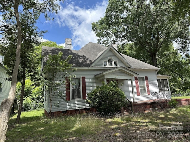 118 Hemphill Ave, Chester, SC 29706 - view of front of property with a chimney and roof with shingles