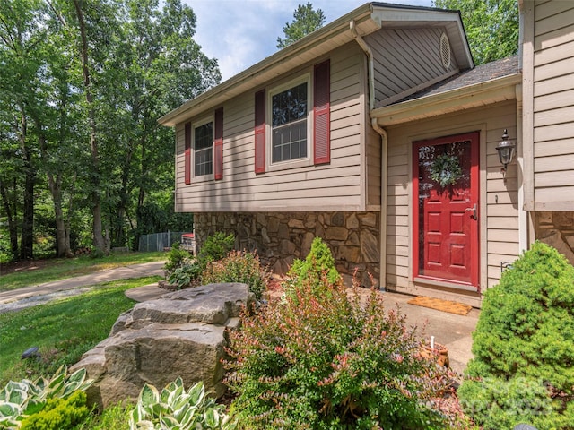 623 Nellie John Dr, Clyde, NC 28721 - view of exterior entry with stone siding