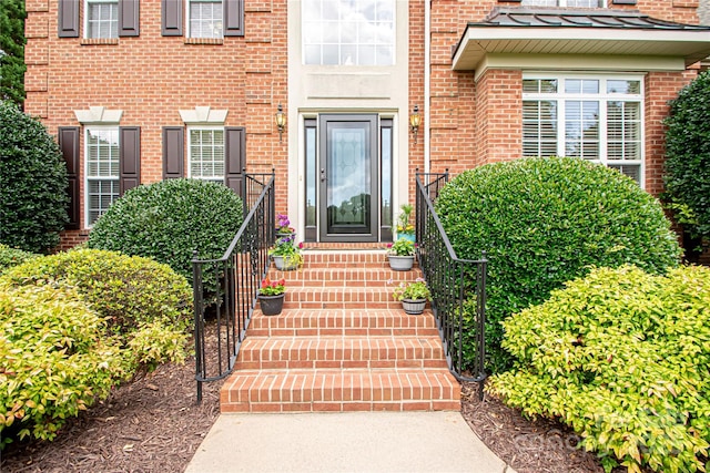 2019 Heirloom Ct, Matthews, NC 28104 - property entrance featuring brick siding